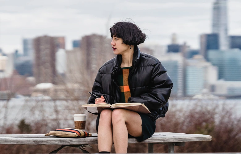 creating a short story novel by observing the surroundings and collecting ideas