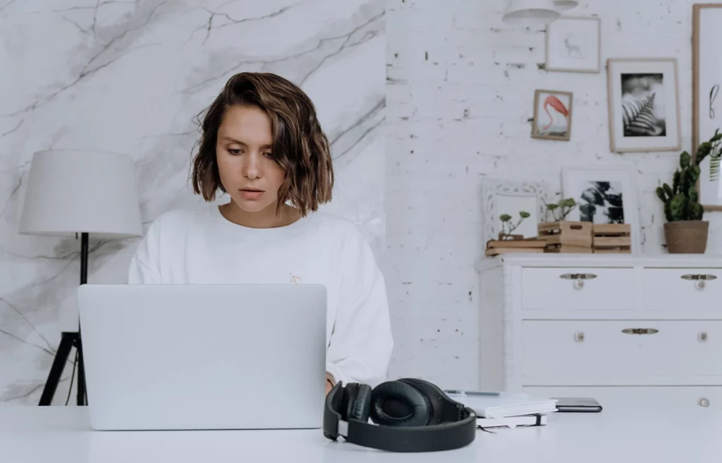 writing an interesting opening line for a flash fiction